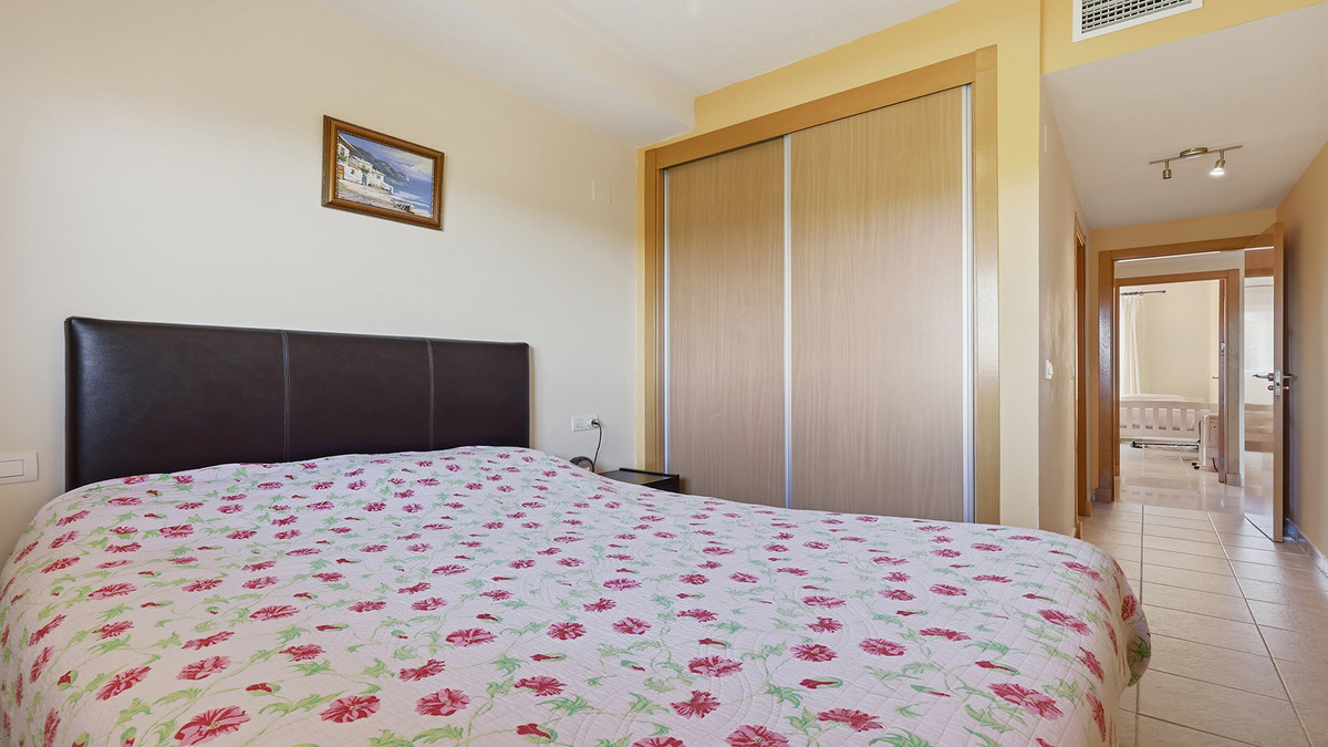 Se vende Apartamento Planta Media de 2 dormitorios en Costa Del Sol, Málaga, España