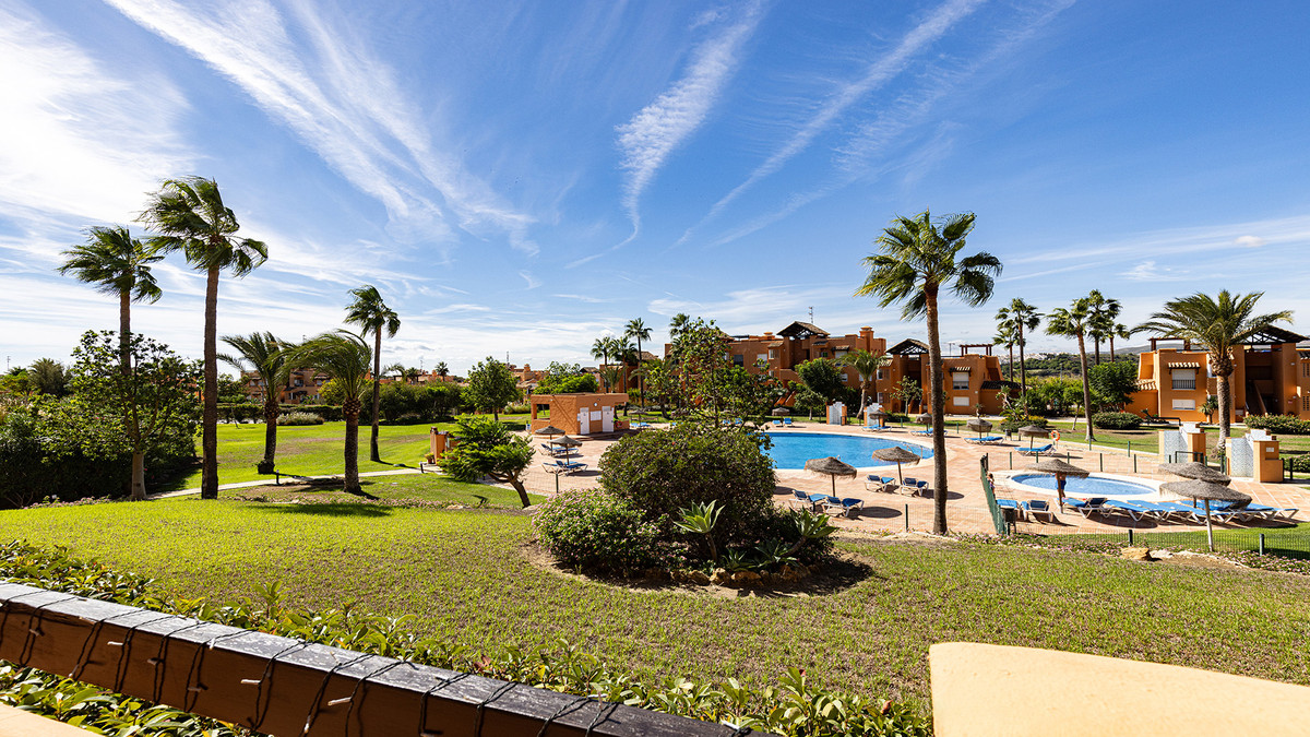 Se vende Apartamento Planta Media de 2 dormitorios en Costa Del Sol, Málaga, España