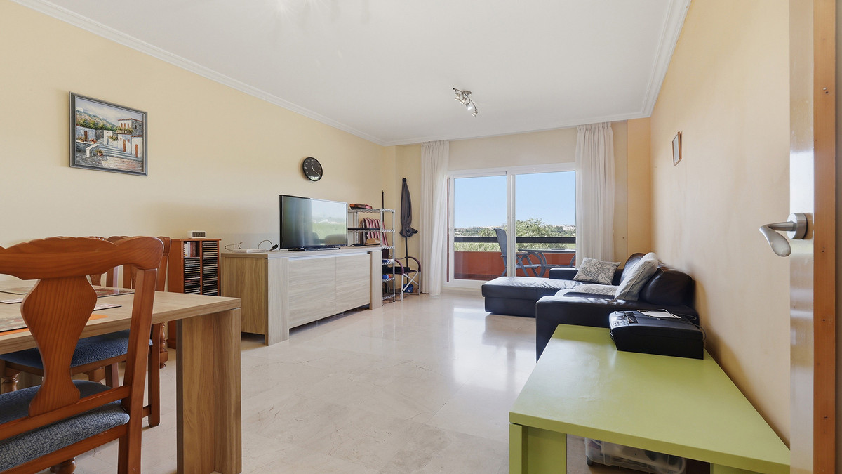 Se vende Apartamento Planta Media de 2 dormitorios en Costa Del Sol, Málaga, España