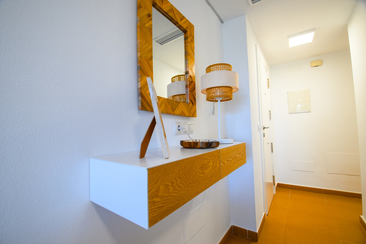 Se vende Apartamento Planta Media de 2 dormitorios en Costa Blanca, Alicante, España