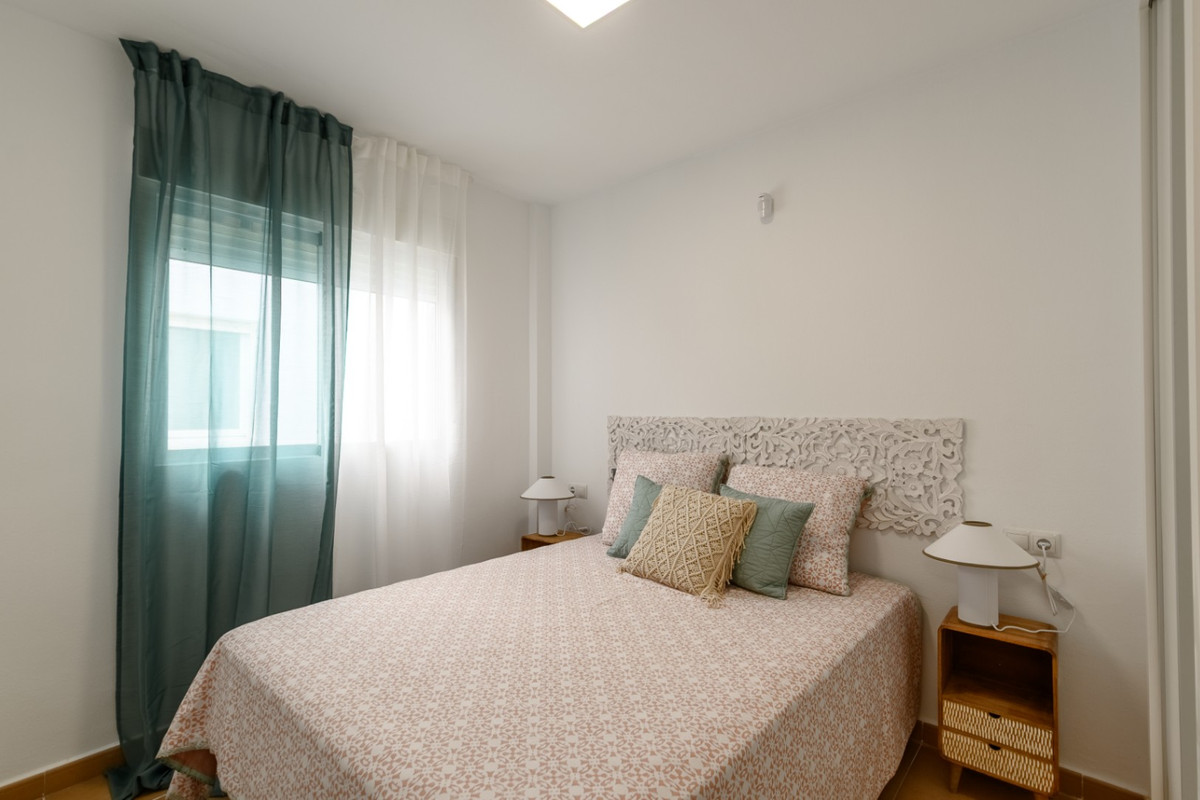 Se vende Apartamento Planta Media de 2 dormitorios en Costa Blanca, Alicante, España