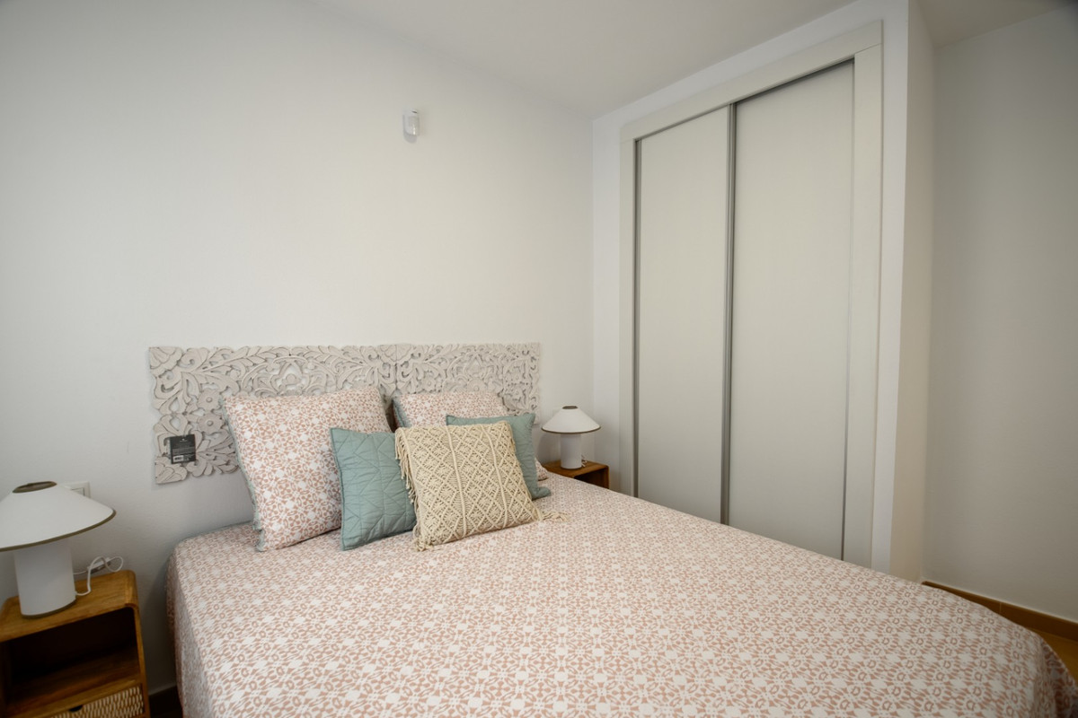 Se vende Apartamento Planta Media de 2 dormitorios en Costa Blanca, Alicante, España