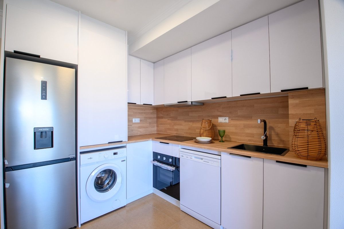 Se vende Apartamento Planta Media de 2 dormitorios en Costa Blanca, Alicante, España