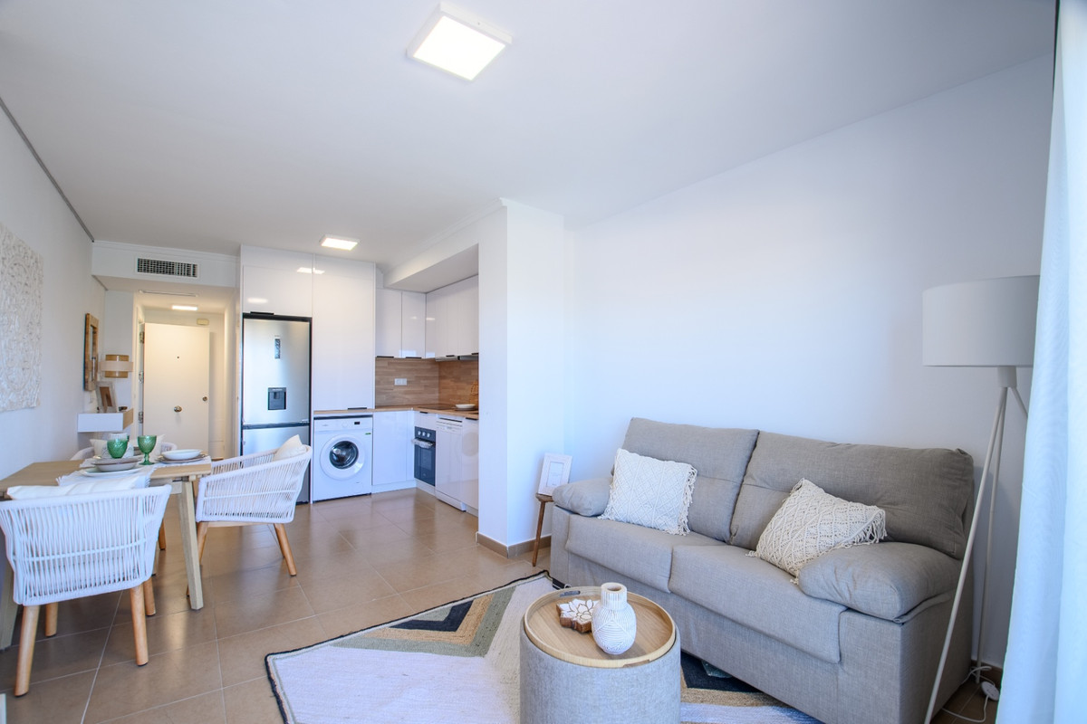 Se vende Apartamento Planta Media de 2 dormitorios en Costa Blanca, Alicante, España