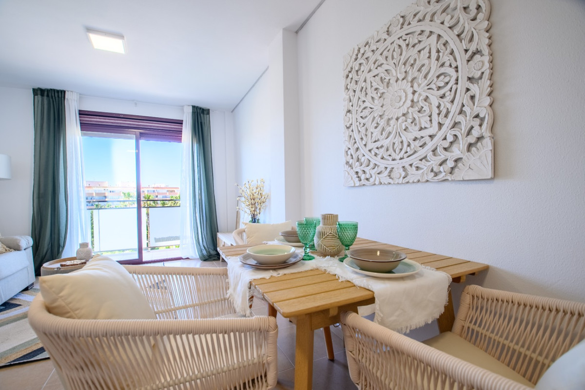 Se vende Apartamento Planta Media de 2 dormitorios en Costa Blanca, Alicante, España