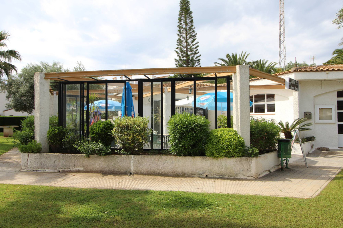 Se vende Adosada de 2 dormitorios en Costa Blanca, Alicante, España