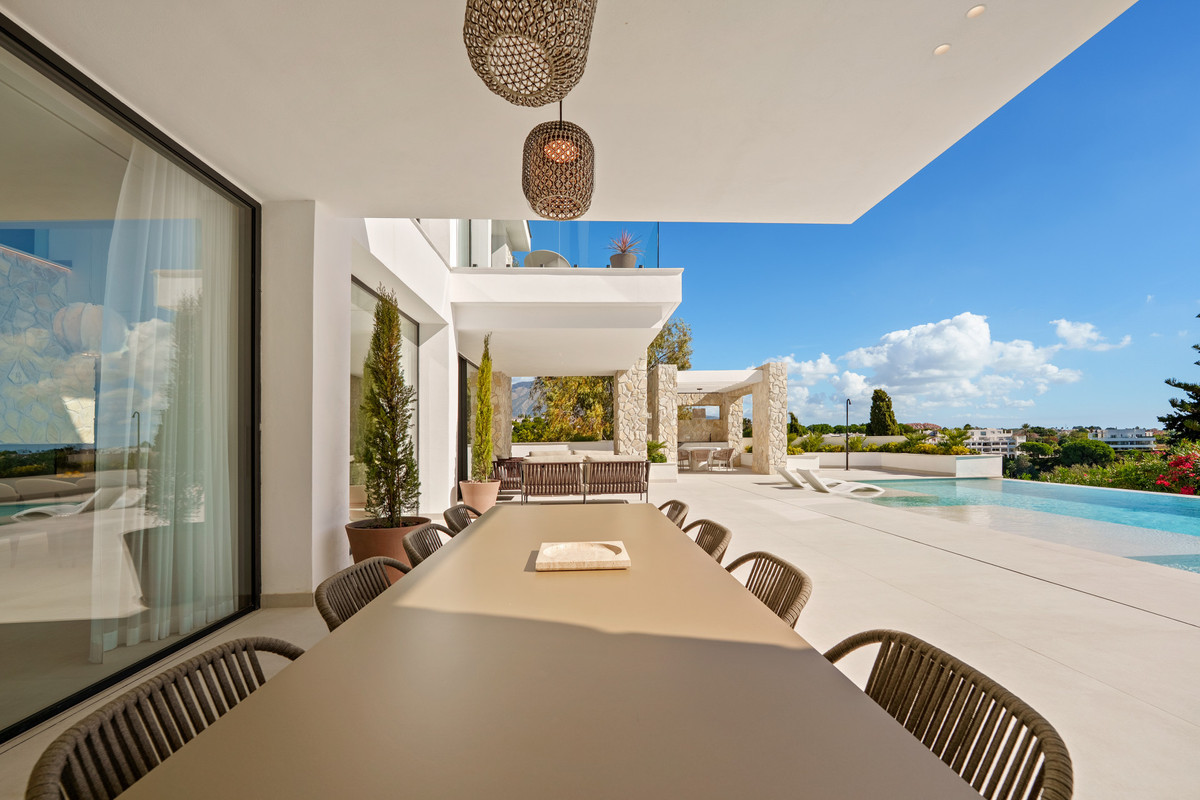 Se vende Villa - Chalet de 5 dormitorios en Costa Del Sol, Málaga, España