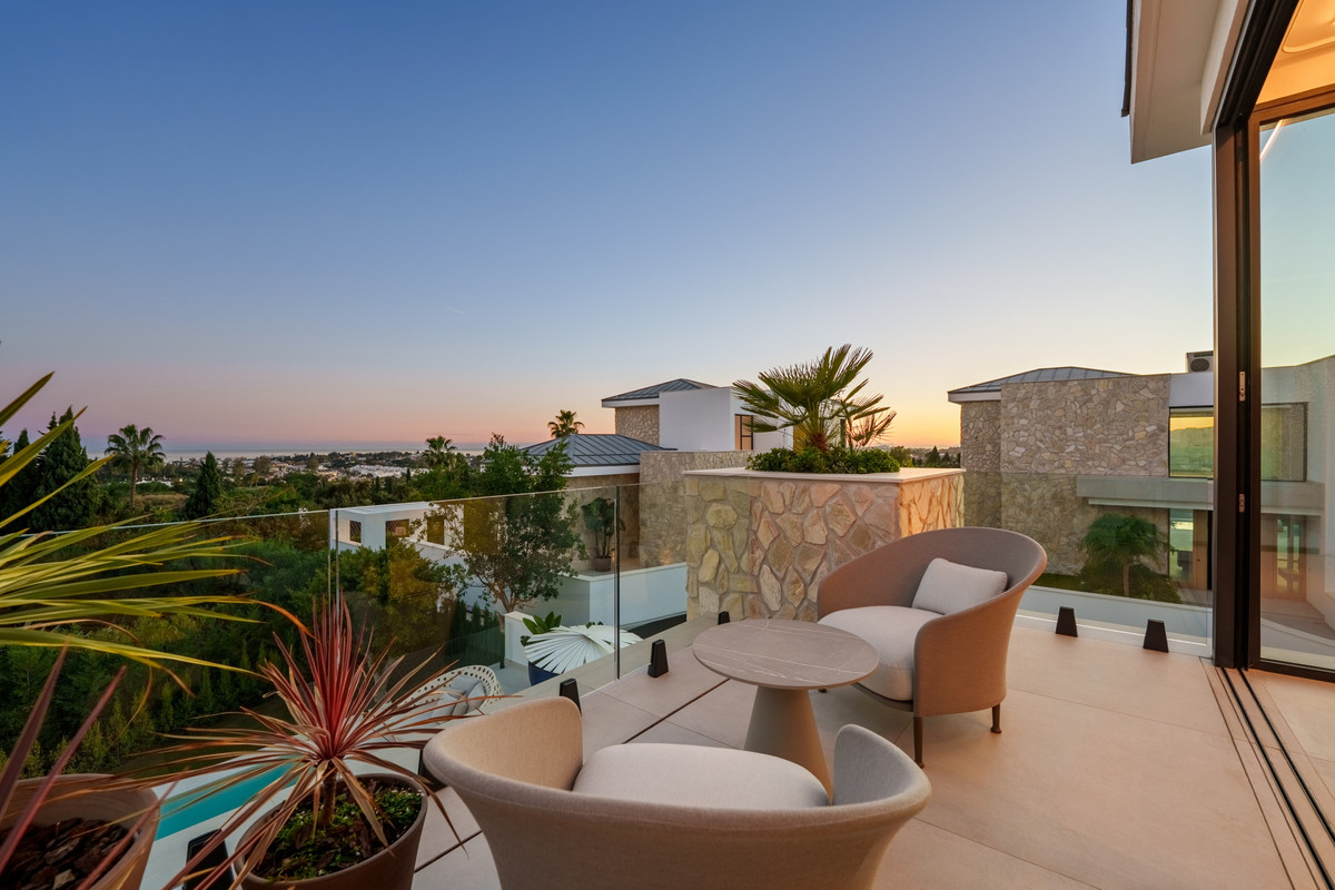 Se vende Villa - Chalet de 5 dormitorios en Costa Del Sol, Málaga, España