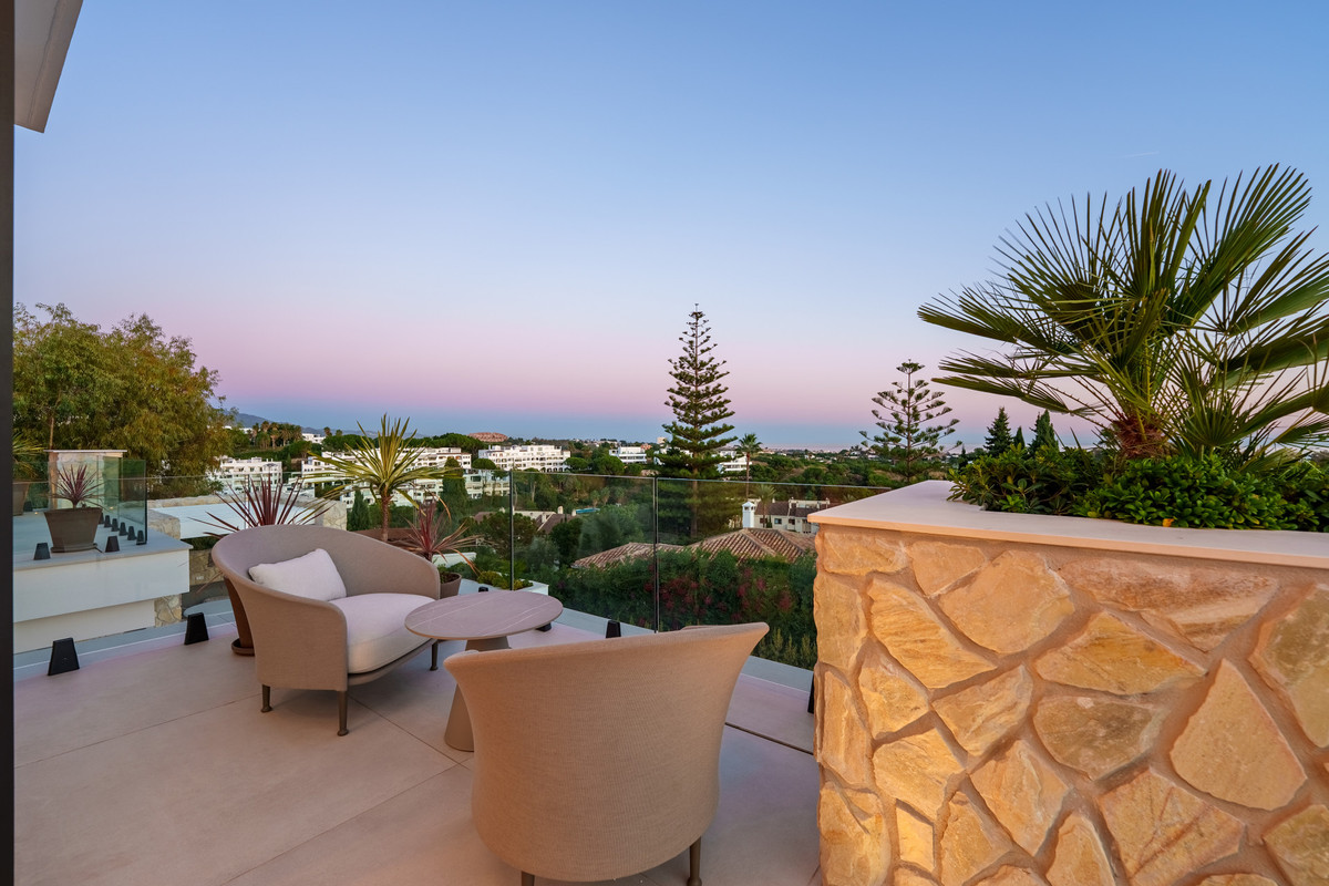 Se vende Villa - Chalet de 5 dormitorios en Costa Del Sol, Málaga, España
