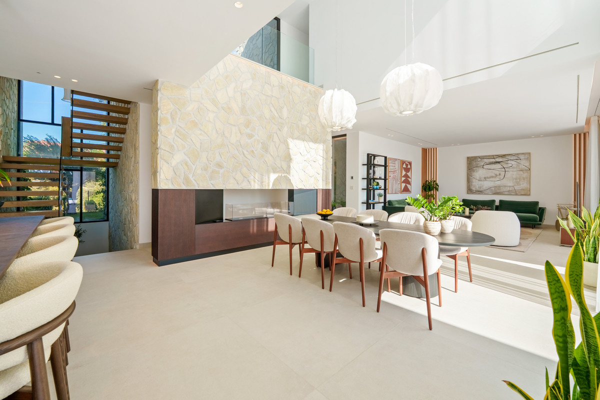 Se vende Villa - Chalet de 5 dormitorios en Costa Del Sol, Málaga, España