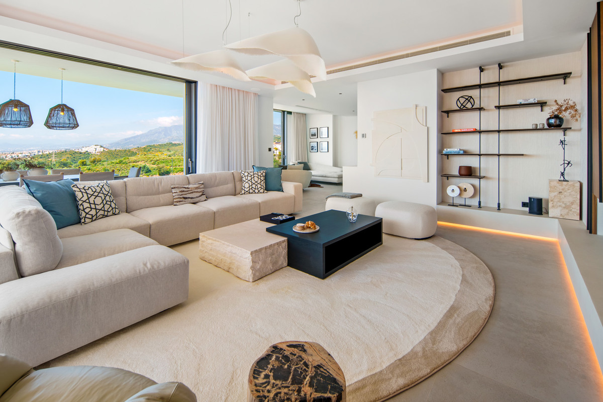 4 Bed Townhouse for sale in El Rosario Costa Del Sol, Málaga, Spain