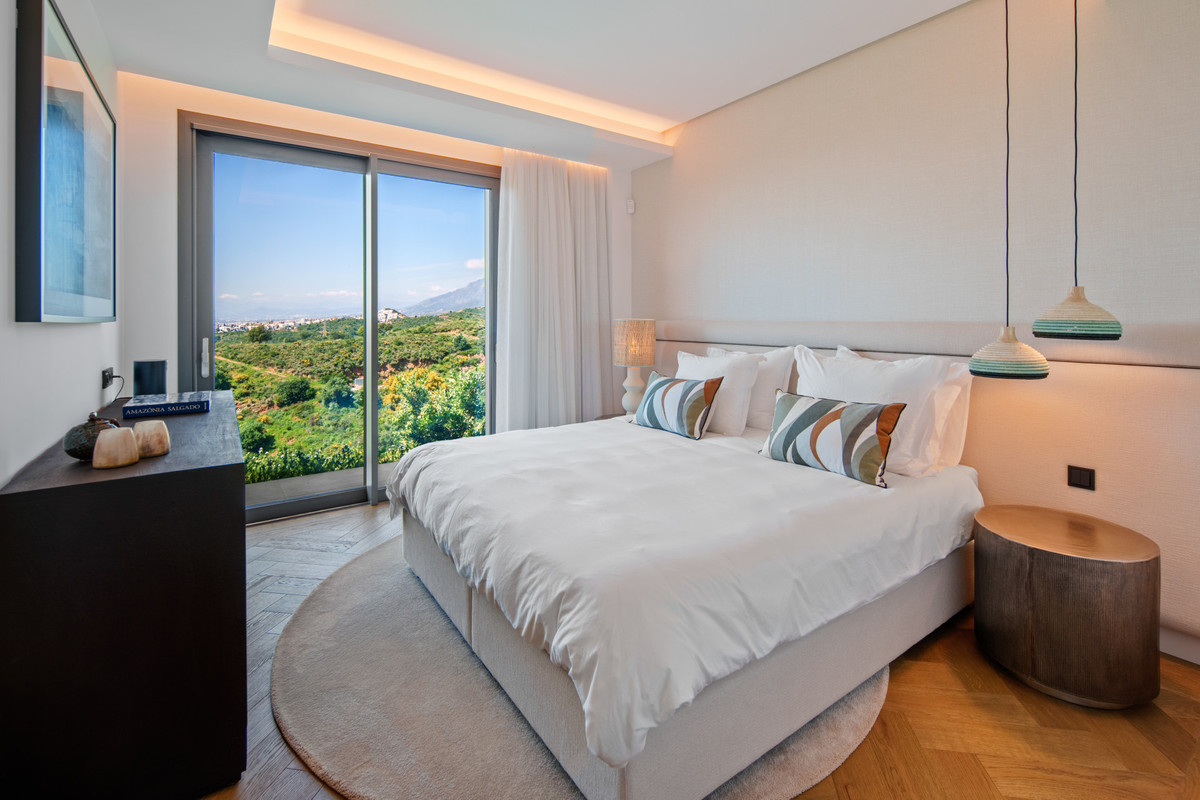 4 Bed Townhouse for sale in El Rosario Costa Del Sol, Málaga, Spain