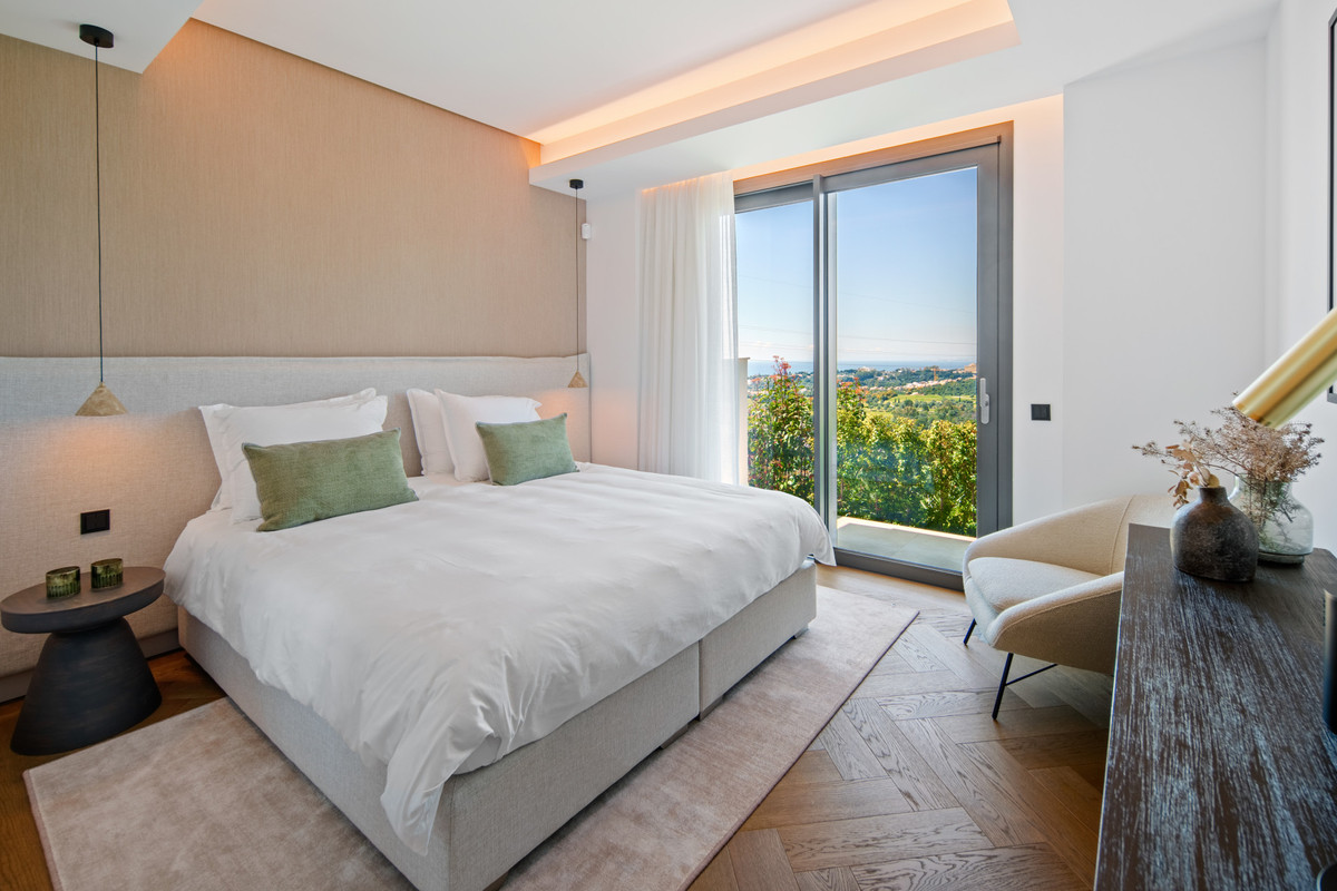 4 Bed Townhouse for sale in El Rosario Costa Del Sol, Málaga, Spain