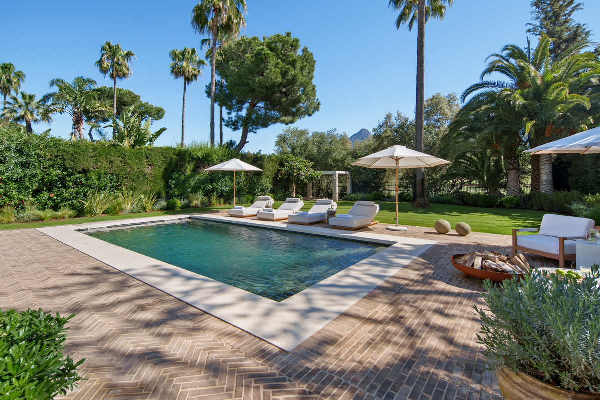 Se vende Villa - Chalet de 4 dormitorios en Costa Del Sol, Málaga, España