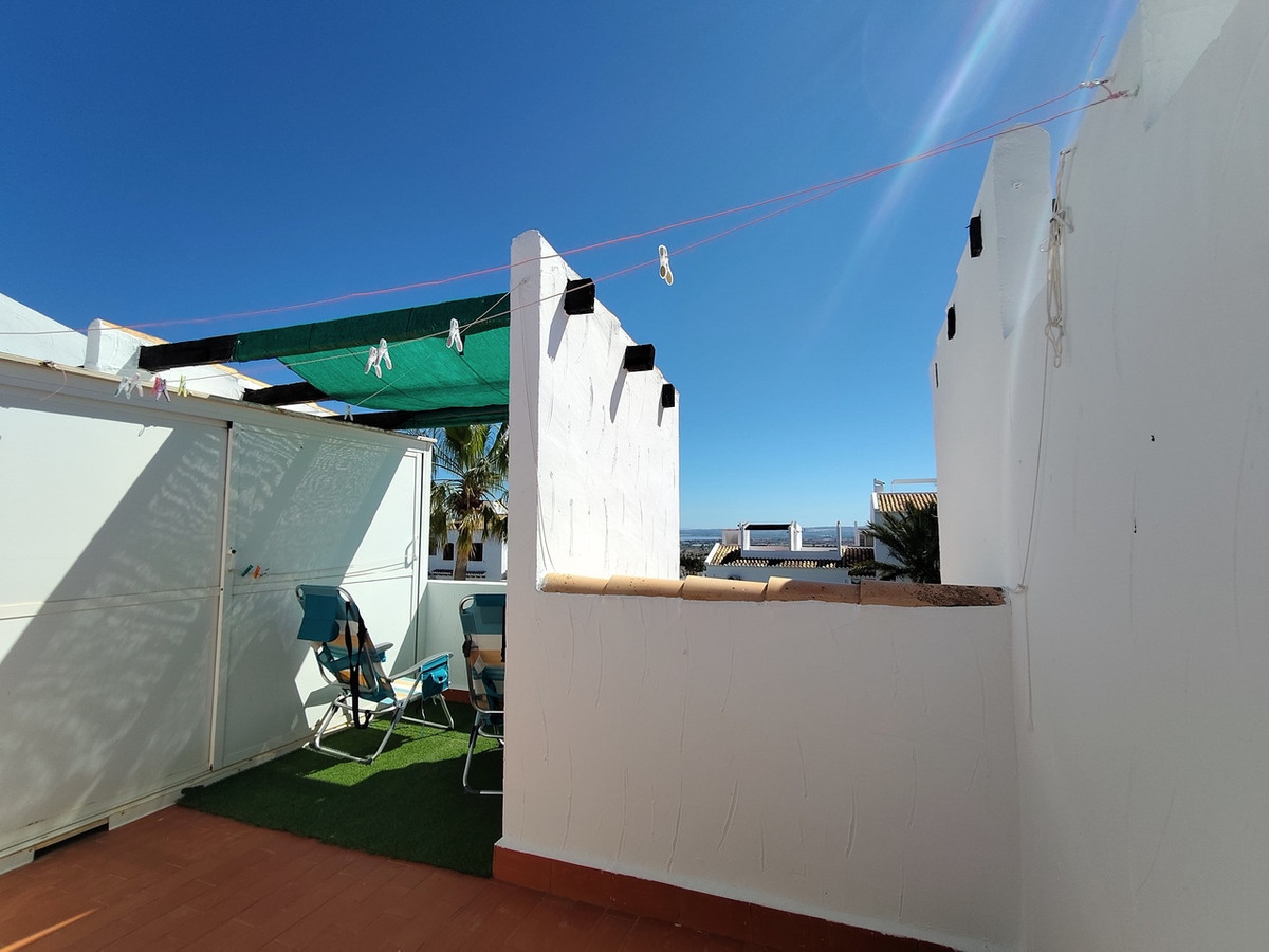 2 Bed Townhouse for sale in Dona Pepa Costa Blanca, Alicante, Spain