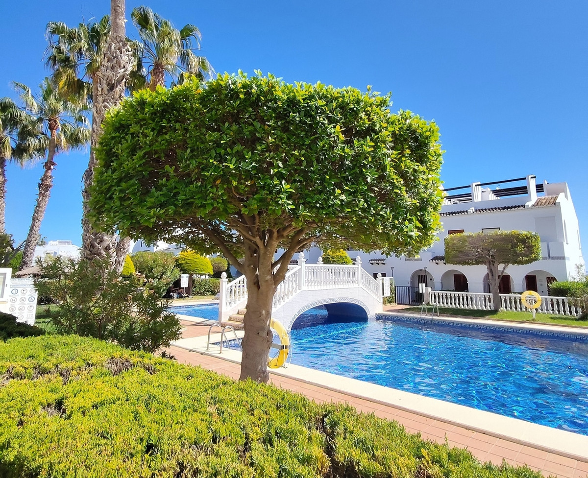 2 Bed Townhouse for sale in Dona Pepa Costa Blanca, Alicante, Spain