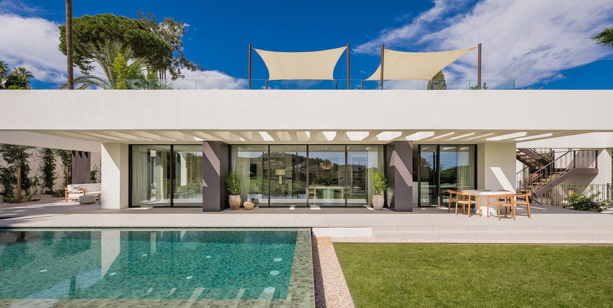 Se vende Villa - Chalet de 4 dormitorios en Costa Del Sol, Málaga, España