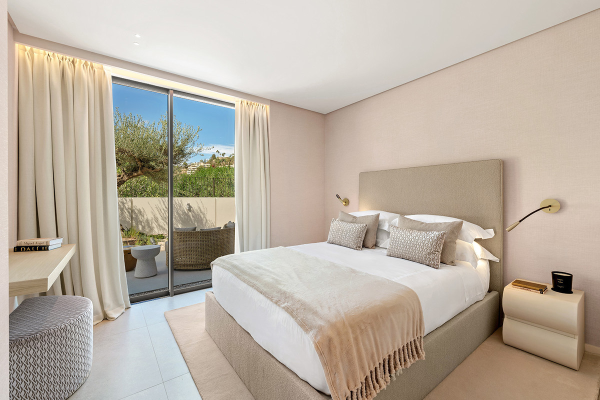 Se vende Villa - Chalet de 4 dormitorios en Costa Del Sol, Málaga, España