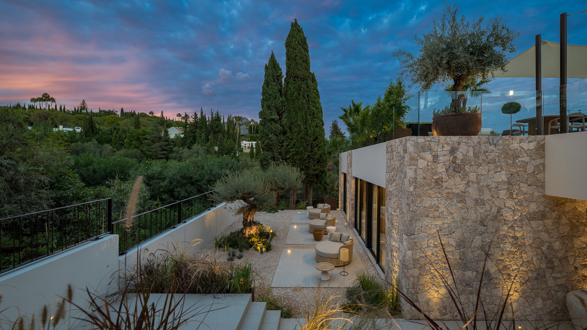Se vende Villa - Chalet de 4 dormitorios en Costa Del Sol, Málaga, España