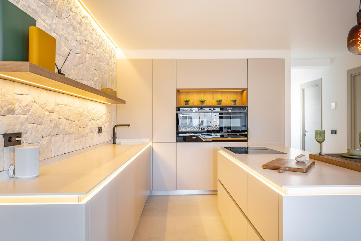 Se vende Ático de 2 dormitorios en Costa Del Sol, Málaga, España