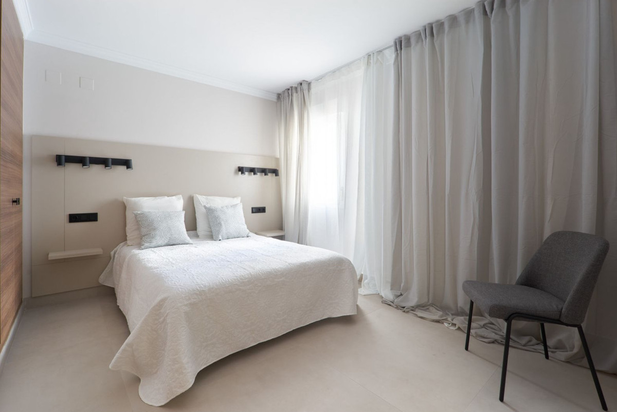 Se vende Apartamento Planta Baja de 3 dormitorios en Costa Del Sol, Málaga, España