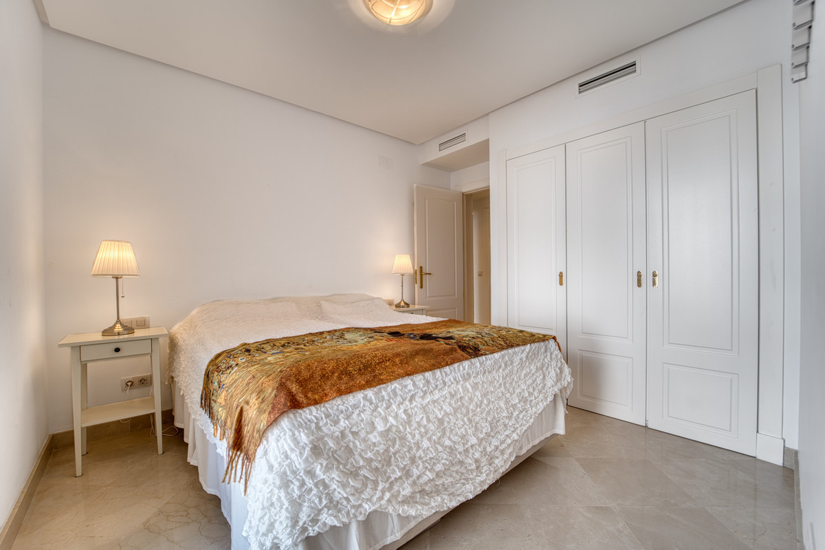 2 Bed Apartment for sale in Nueva Andalucía Costa Del Sol, Málaga, Spain
