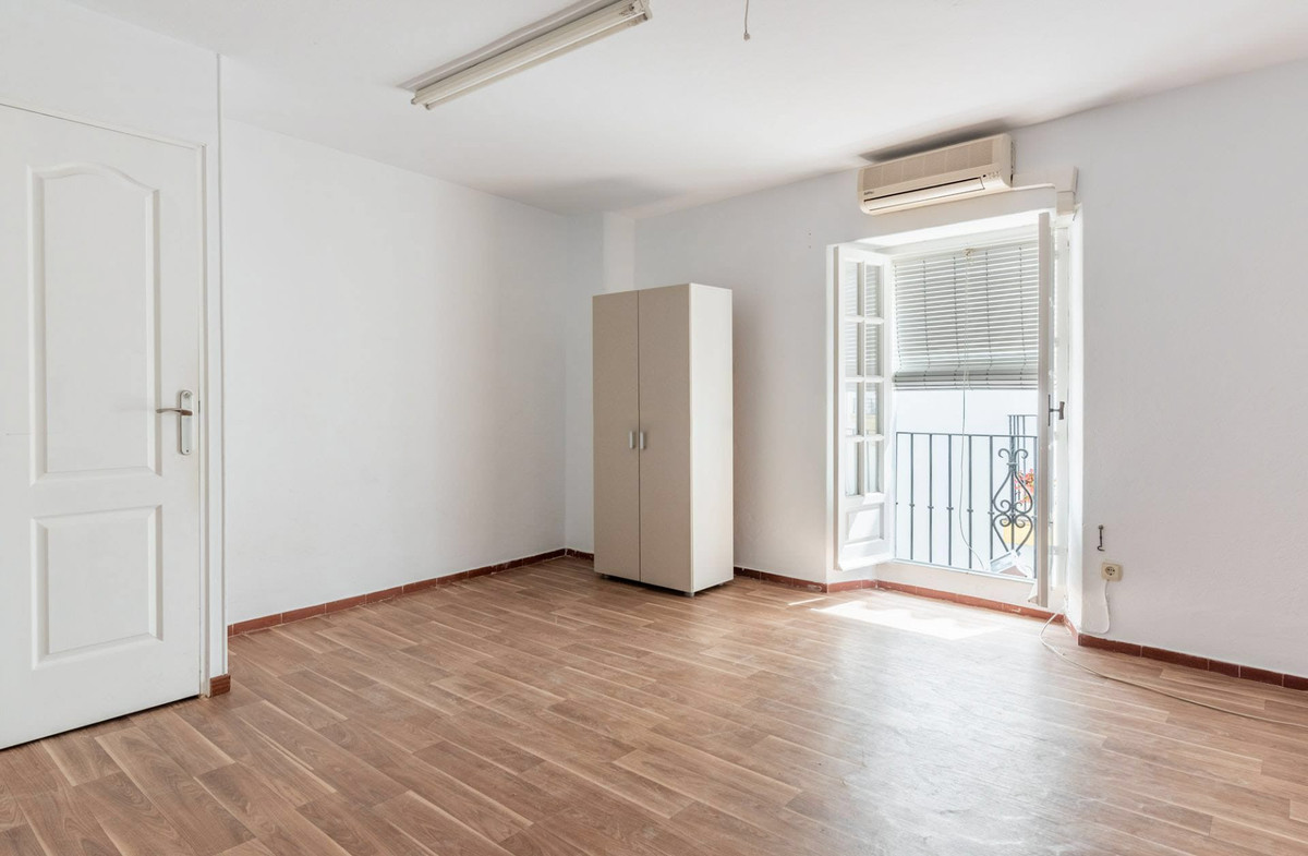 Commercial unit for sale in Marbella Costa Del Sol, Málaga, Spain