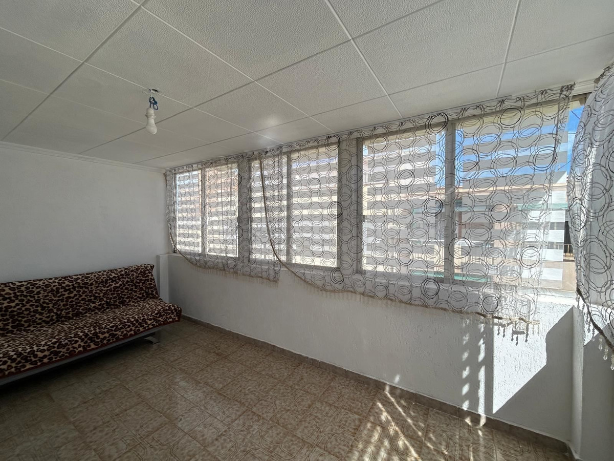 Se vende Apartamento Planta Media de 3 dormitorios en Costa Blanca, Alicante, España