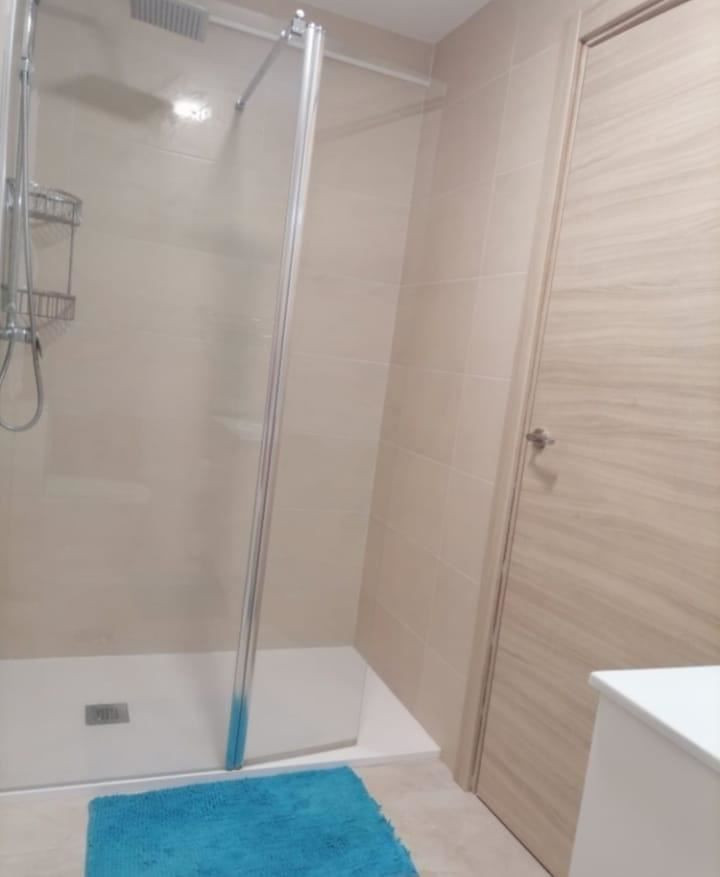 Se vende Apartamento Planta Media de 3 dormitorios en Costa Blanca, Alicante, España