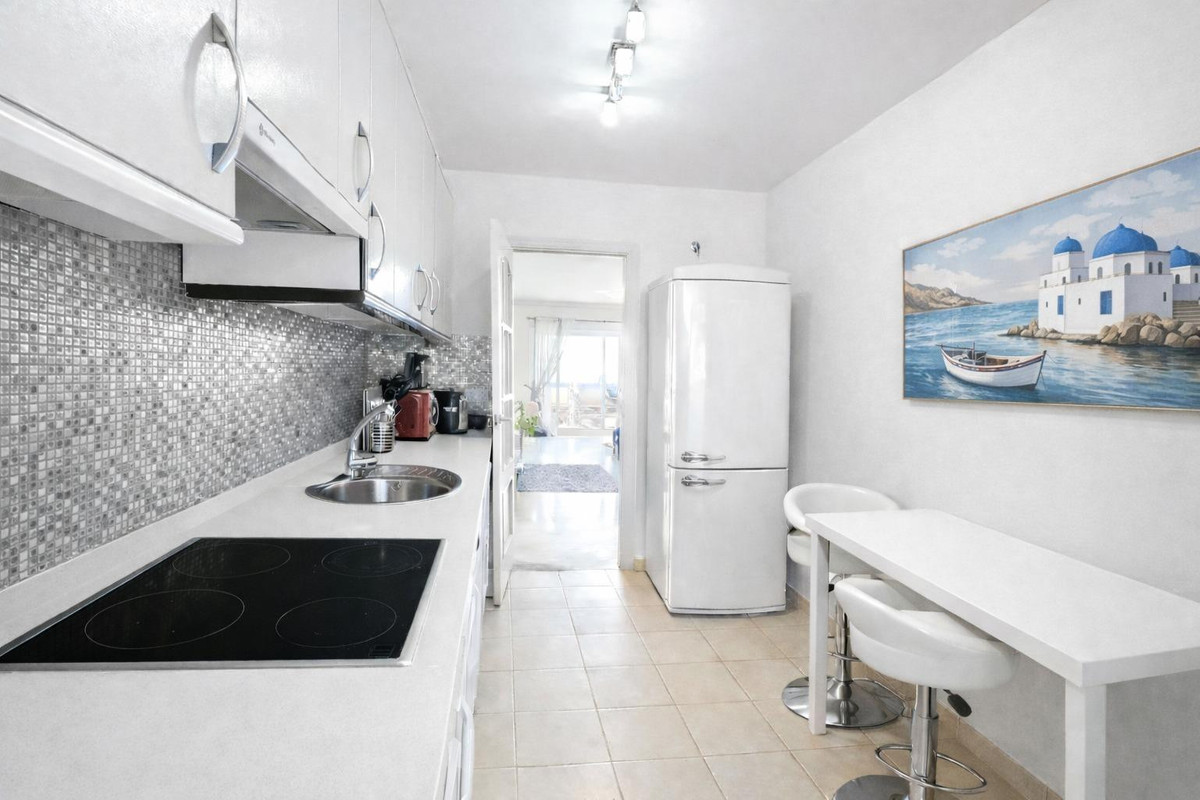 2 Bed Apartment for sale in Selwo Costa Del Sol, Málaga, Spain