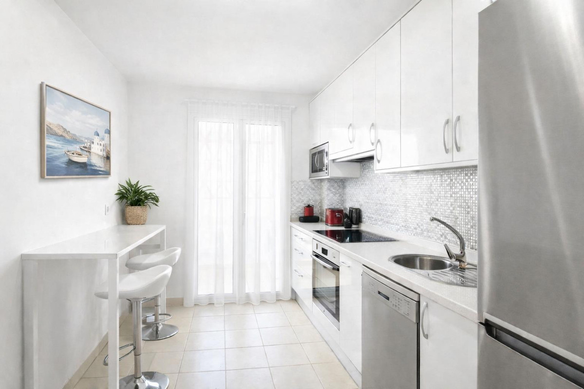 2 Bed Apartment for sale in Selwo Costa Del Sol, Málaga, Spain