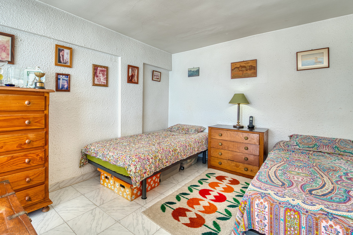 1 Bed Apartment for sale in Marbella Costa Del Sol, Málaga, Spain