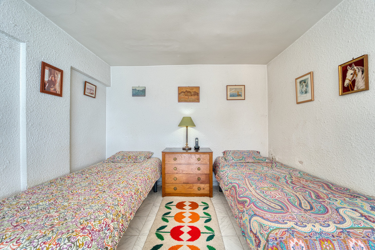 1 Bed Apartment for sale in Marbella Costa Del Sol, Málaga, Spain