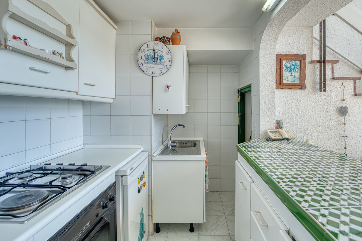 1 Bed Apartment for sale in Marbella Costa Del Sol, Málaga, Spain