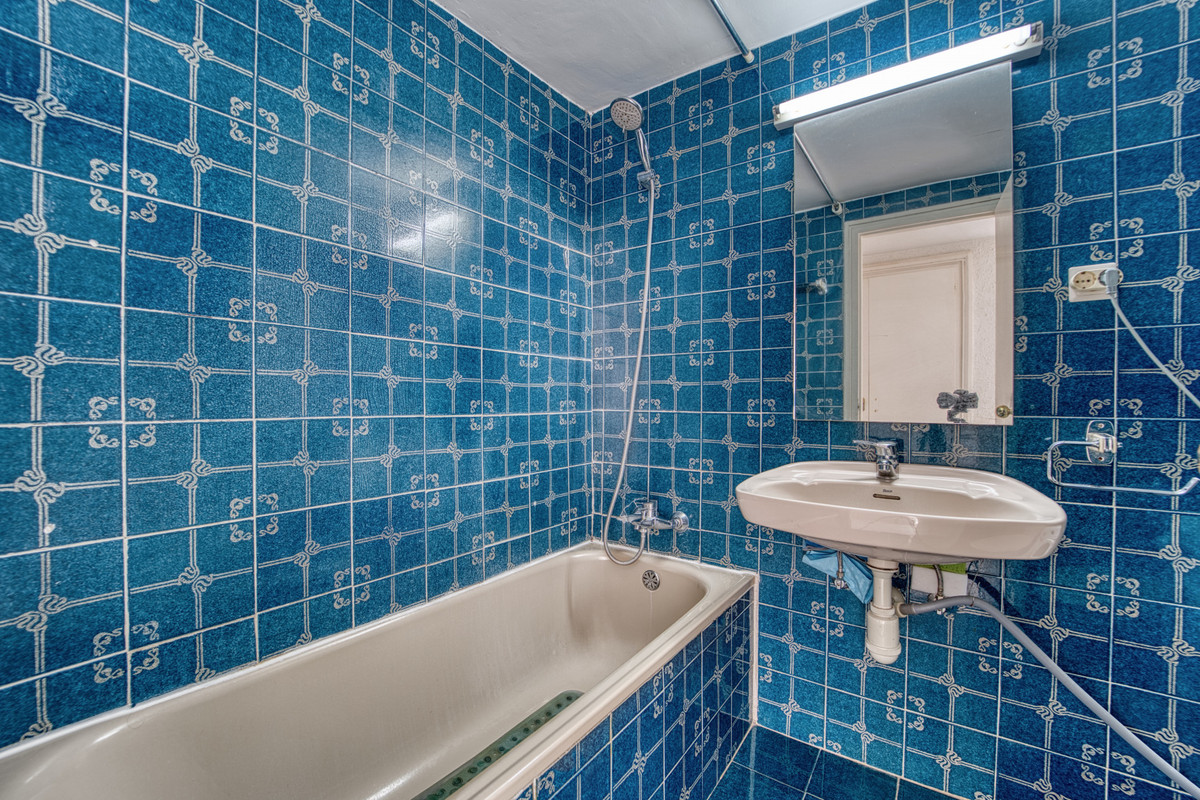 1 Bed Apartment for sale in Marbella Costa Del Sol, Málaga, Spain