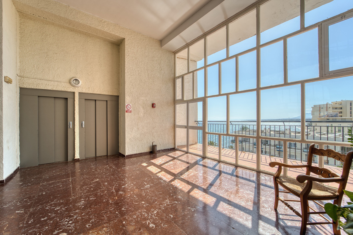 1 Bed Apartment for sale in Marbella Costa Del Sol, Málaga, Spain
