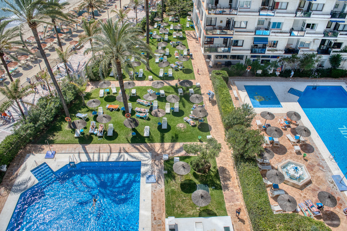 1 Bed Apartment for sale in Marbella Costa Del Sol, Málaga, Spain