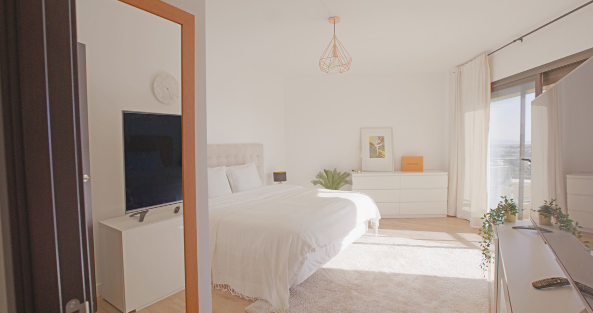 2 Bed Apartment for sale in Estepona Costa Del Sol, Málaga, Spain