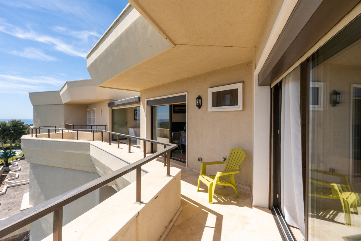 2 Bed Apartment for sale in Estepona Costa Del Sol, Málaga, Spain