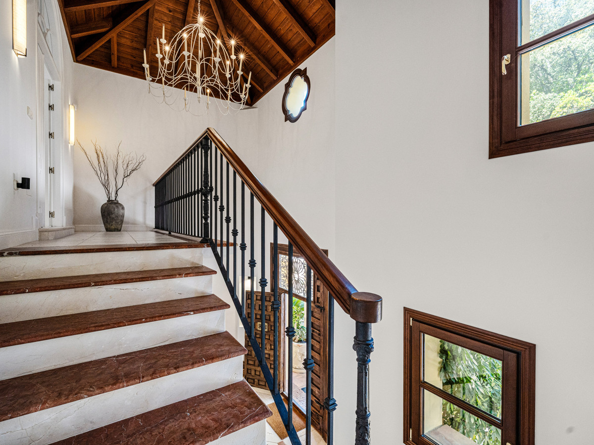 Se vende Villa - Chalet de 5 dormitorios en Costa Del Sol, Málaga, España