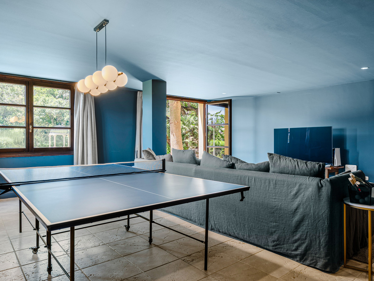Se vende Villa - Chalet de 5 dormitorios en Costa Del Sol, Málaga, España