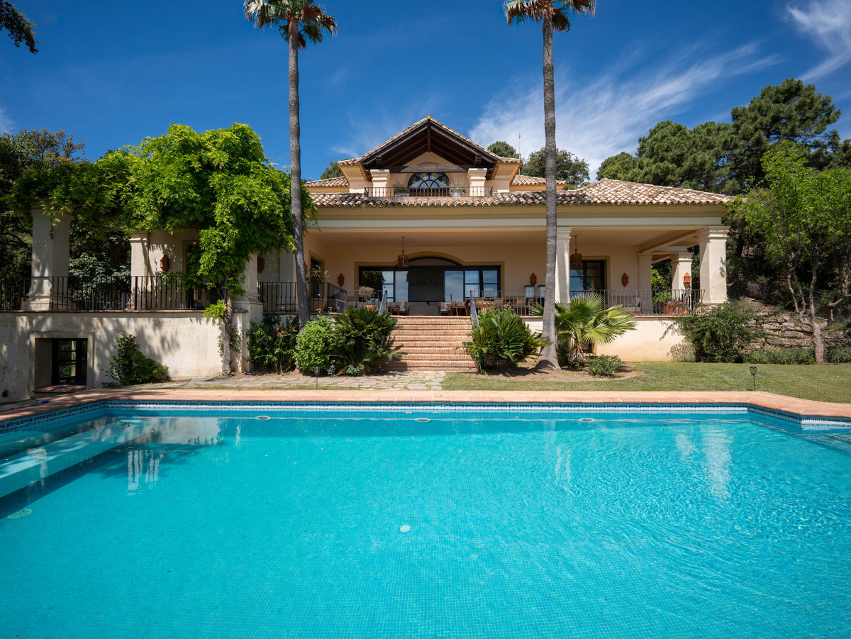 Se vende Villa - Chalet de 5 dormitorios en Costa Del Sol, Málaga, España