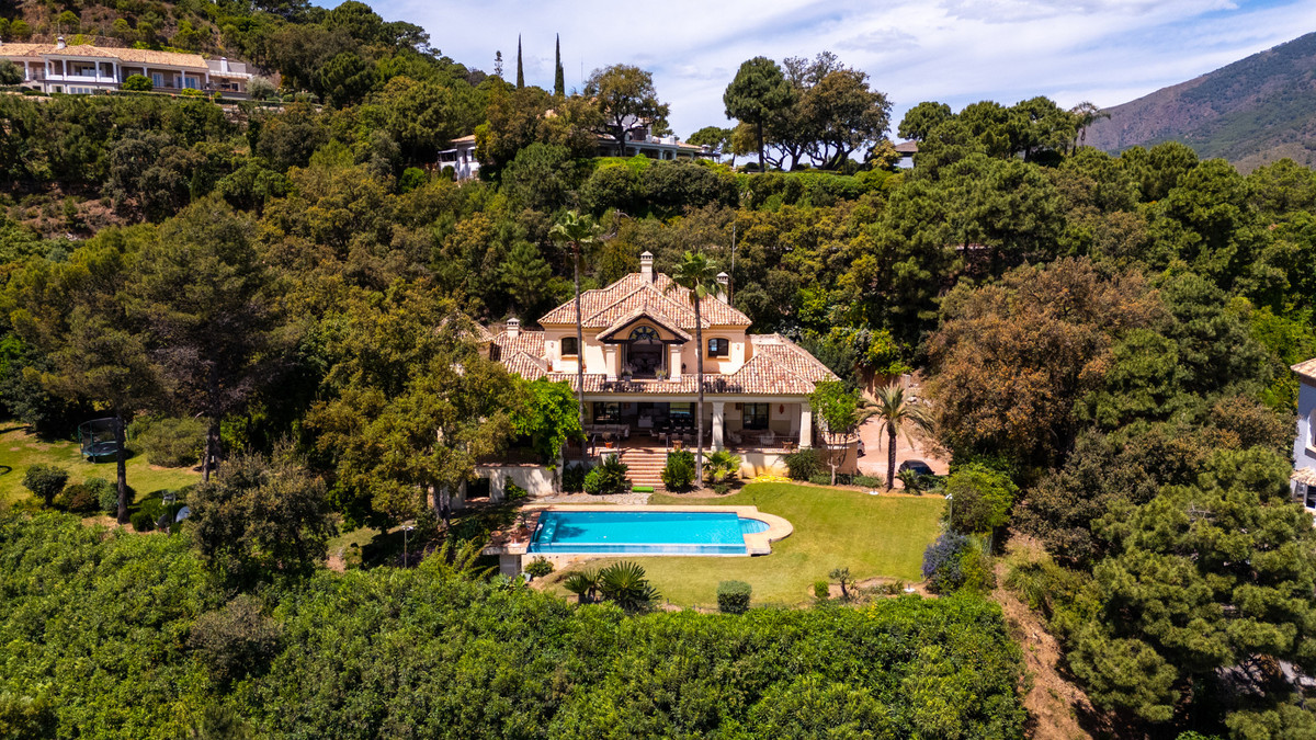 Se vende Villa - Chalet de 5 dormitorios en Costa Del Sol, Málaga, España