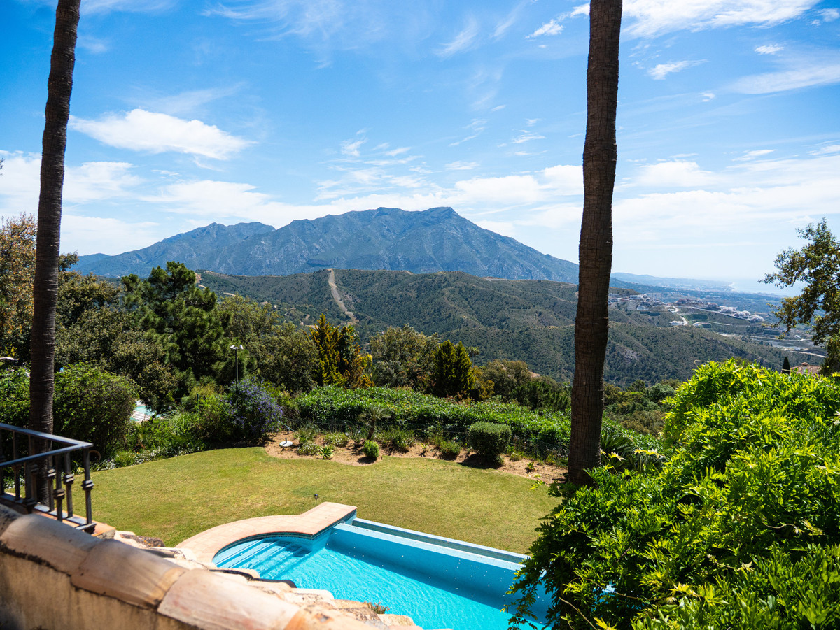 Se vende Villa - Chalet de 5 dormitorios en Costa Del Sol, Málaga, España
