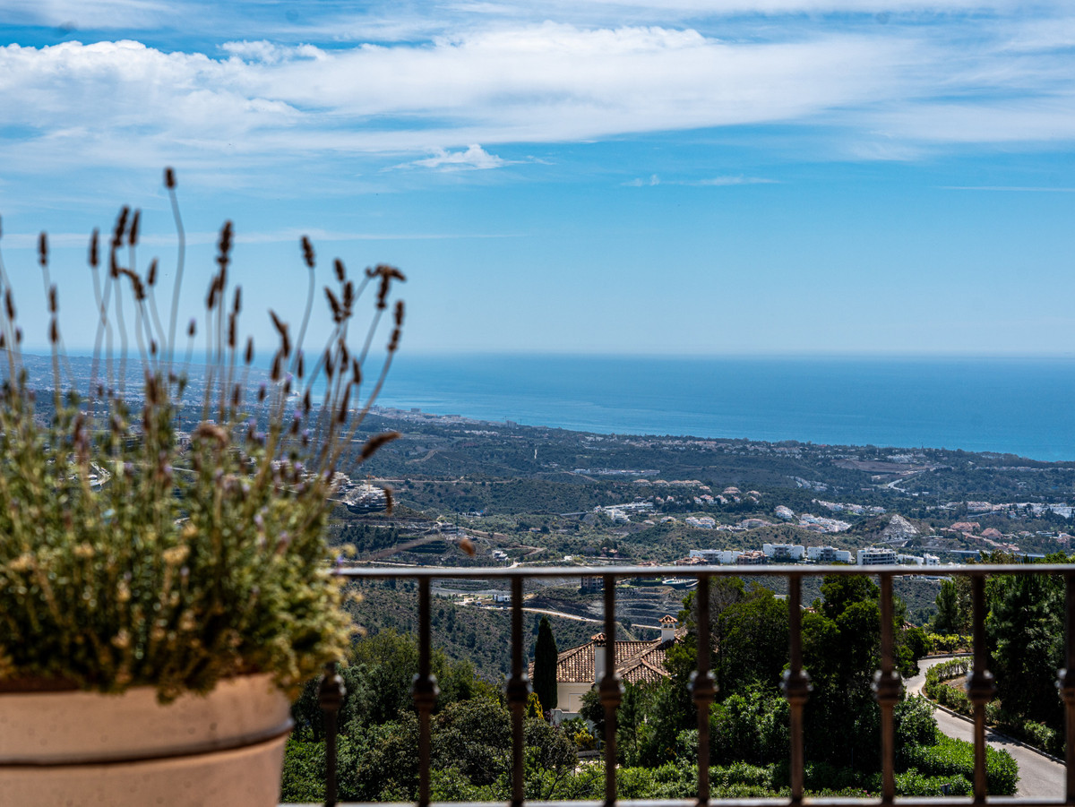 Se vende Villa - Chalet de 5 dormitorios en Costa Del Sol, Málaga, España