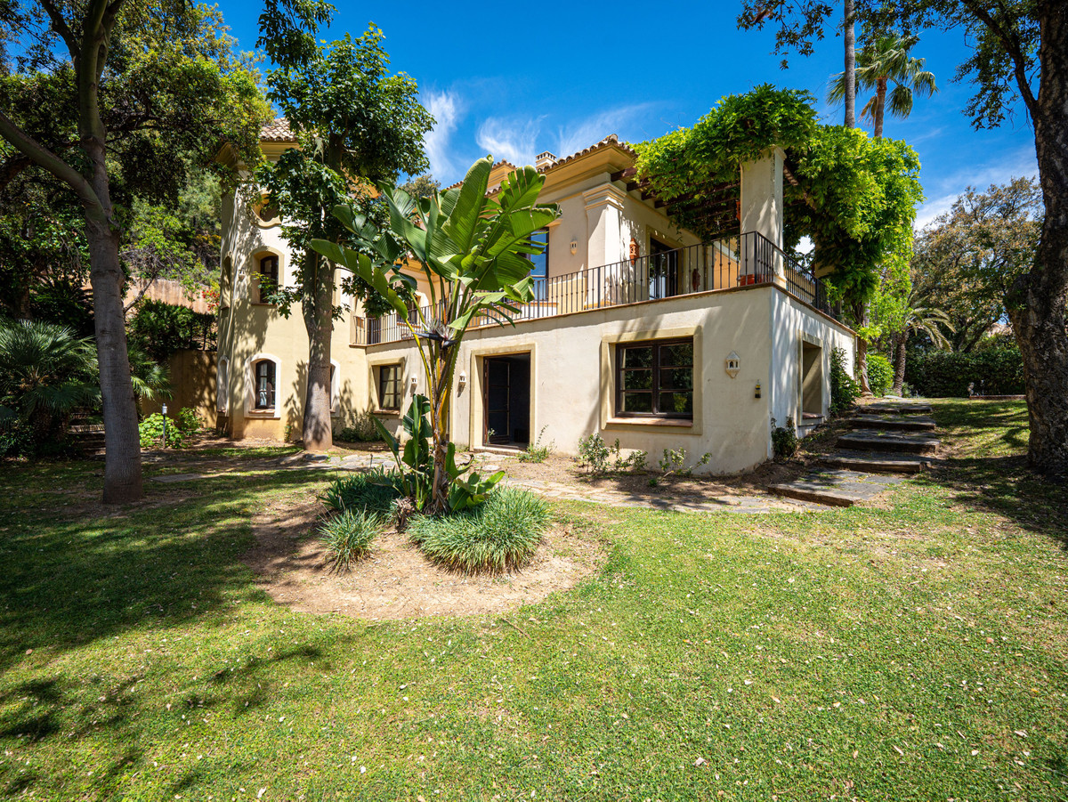 Se vende Villa - Chalet de 5 dormitorios en Costa Del Sol, Málaga, España