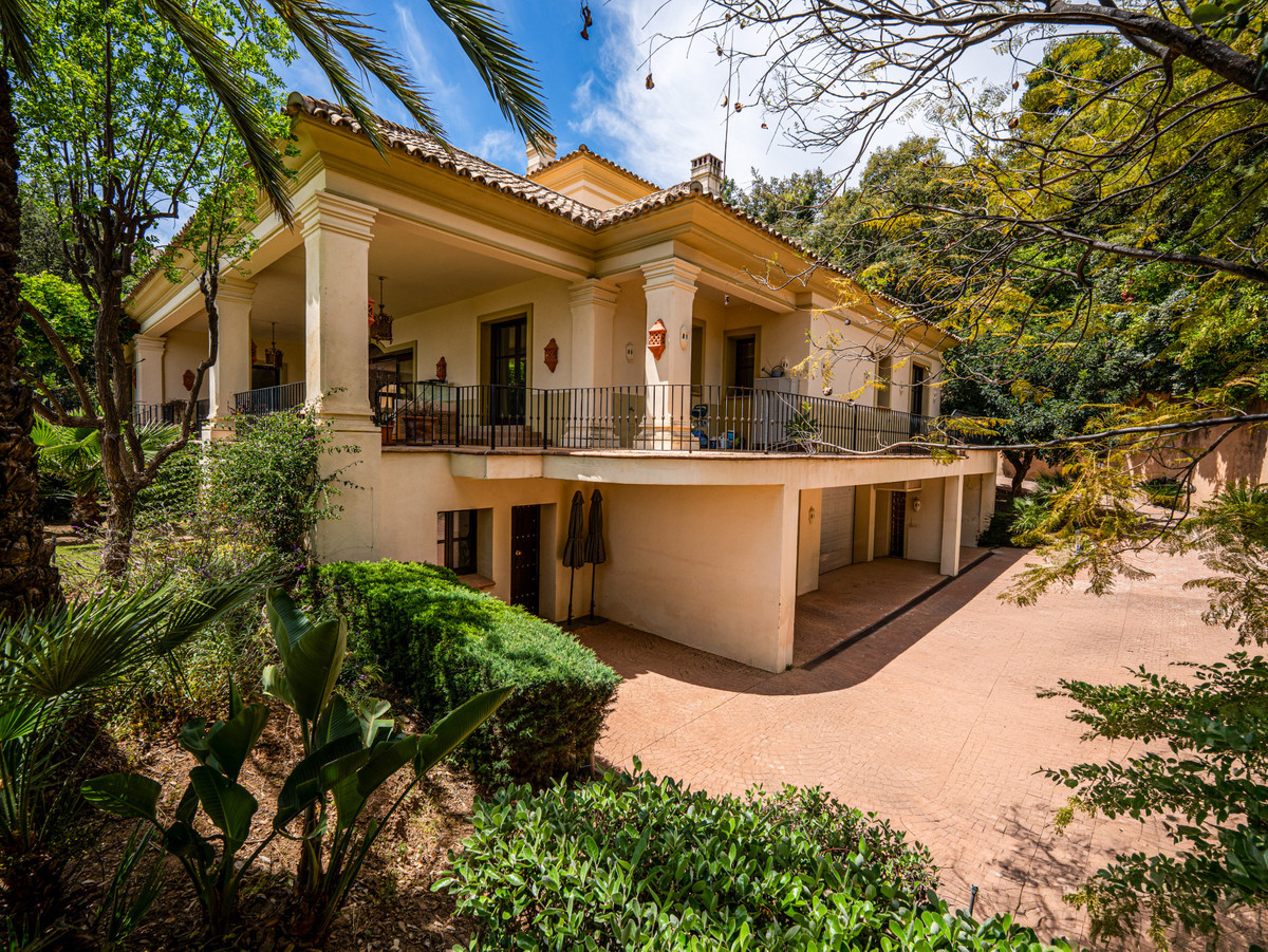 Se vende Villa - Chalet de 5 dormitorios en Costa Del Sol, Málaga, España