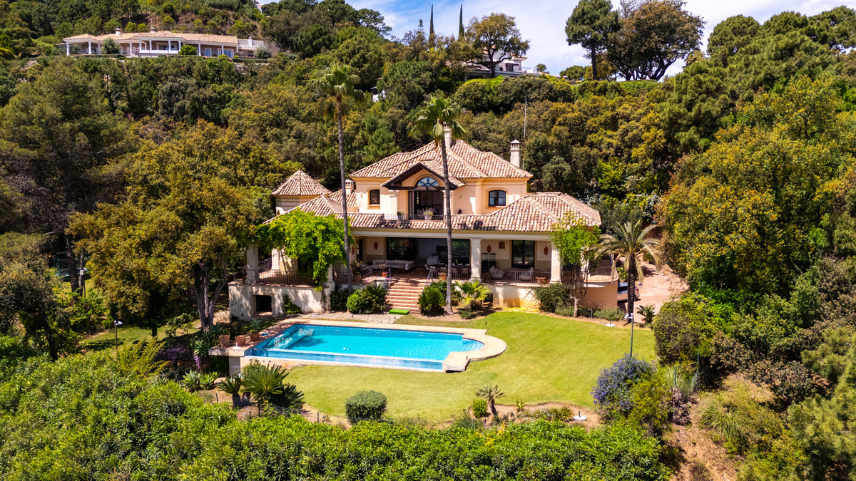 Se vende Villa - Chalet de 5 dormitorios en Costa Del Sol, Málaga, España