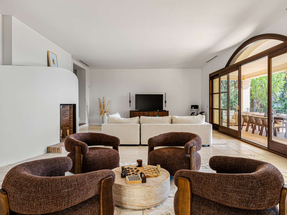 Se vende Villa - Chalet de 5 dormitorios en Costa Del Sol, Málaga, España