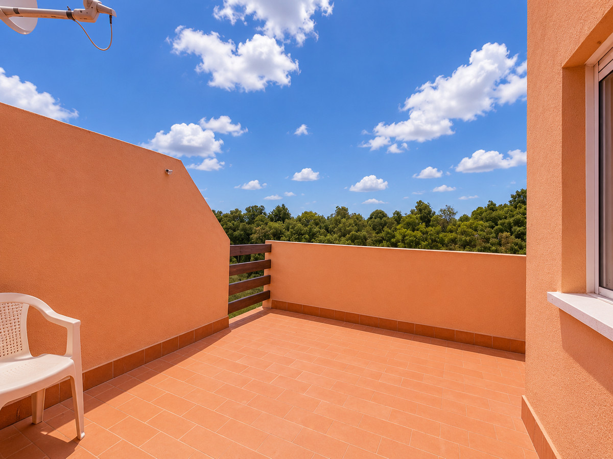 3 Bed Apartment for sale in Casares Costa Del Sol, Málaga, Spain